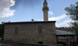 Şehrin Sustuğu, Taşın Konuştuğu Nokta: Ferhatpaşa Cami