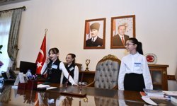 Kastamonu’da Valilik makamı çocukların...