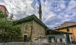Taşa Bürünmüş Bir Vezir Hikayesi: Honsalar Cami