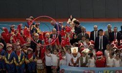 Kastamonu’da 23 Nisan programında öğretmen fenalaştı