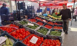 Salı Pazarı’nda yangın var! O ürünler cep yakıyor