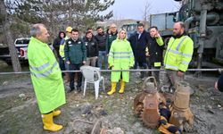 Uluay ve Ekmekci çizmeleri giydi, sahaya indi