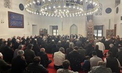 Uzan ailesi merhumları için mevlit okutuldu