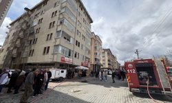 Yangın faciaya dönüştü: Apartman boşluğuna düşerek hayatını kaybetti!