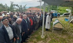 Cide’de hayatını kaybeden muhtar toprağa verildi