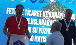 İnebolulu yüzücü başarılarına bir yenisini ekledi