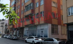 Kastamonu’da akılalmaz olay: İkinci kattan aracın üzerine atladı!