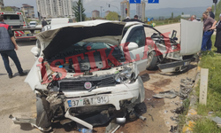 Tosya yolunda can pazarı: 8 yaralı