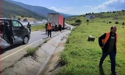 Kastamonu'da minibüs ile TIR Kaza: 2 yaralı