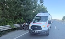 Tosya’da ATV bariyerlere çarptı: 1 yaralı