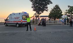 Cide'de yayaya çarpan motosiklet sürücüsü yaralandı