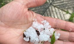 Kastamonu'da gökyüzü delindi: Dolu yağdı, rögarlar taştı!