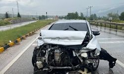 Kastamonu’da kaza ucuz atlatıldı: Otomobil karşı şeride geçti!