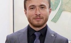 Acar'dan Vekil Uluay’a: "Sorularımızın muhatabı ahır değil, hastanedir"