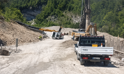 Kastamonu'da çalışma yapan vinç devrildi!