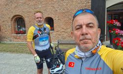 Pedal çevirirken Kastamonu’yu tanıtıyorlar