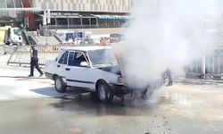Kastamonu'da seyir halindeki otomobil alev aldı!