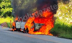 İnebolu-Kastamonu yolunda otomobil alev topuna döndü