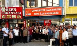 Araç'ta CHP teşkilatı istifa ederek Yeni Parti'ye katıldı