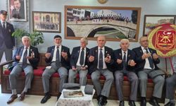 Başkan Mahmutoğlu: "20 Temmuz, Kıbrıs Türkü'nün özgürlüğünün simgesidir"