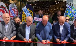Çengeller Kuruyemişçisi İkinci Şubesini dualarla hizmete açtı