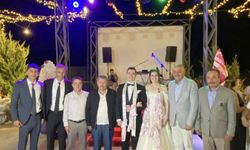 Cide'de esnaf camiasını buluşturan mutlu gün
