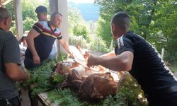 Cide'de kuyu kebabına yoğun ilgi
