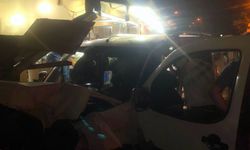 Kastamonu'da ticari araç köy kahvesine daldı: 2 yaralı!