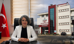 İlçe Devlet Hastanesinin yeni başhekimi göreve başladı