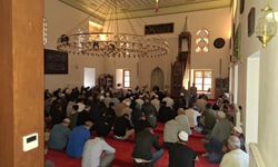 Kastamonu’da aileler sabah namazında buluştu