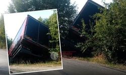 Kastamonu'da kontrolden çıkan kamyon şarampole uçtu