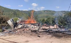 Kastamonu'da korkutan ev yangınına müdahale gecikmedi!