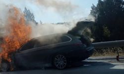 Kastamonu'da seyir halindeki araç alev alev yandı