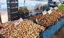 Pazarda fiyatlar el yakıyor: Soğan 60, patates 40 Lira!
