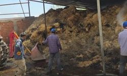 Taşköprü’de samanlık alevlere teslim oldu