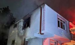 Kastamonu’da 2 ev alevlere yenildi