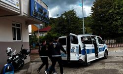 Cide'de tartıştığı kişiyi bıçakla yaralayan şüpheli tutuklandı
