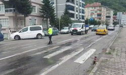 Yaz bitti, yol bitmedi: Okul önünde trafik alarmı