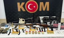 Kastamonu’da dev operasyon: Evlerden neler çıktı neler!