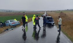 Kastamonu’da yağmurun ardından iki otomobil çarpıştı: 2 yaralı