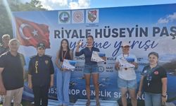 Sinop'taki yüzme yarışlarında Kastamonulu sporcular da kürek çekti