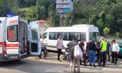Kastamonu'da ticari araç ile çarpışan motosikletli yaralandı