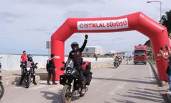 300'ü aşkın motosikletlinin İstiklal Yolu yolculuğu görüntülendi