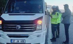 Cide’de okul servislerine sıkı denetim