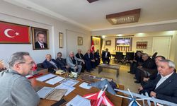 İl Başkanı Sevgilioğlu, ilçe başkanları ve muhtarları ağırladı