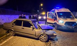 İnebolu’da otomobil kamyonete çarptı: 3 yaralı
