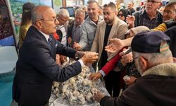 Taşköprü sarımsağı Ankara’da vatandaşlarla buluştu