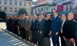 Taşköprü’de Muhtarlar Günü çelenk töreniyle kutlandı