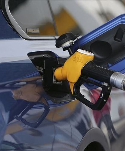 Benzine bu gece yarısı zam geliyor!