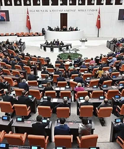 Çerçeve Yasa Meclis’ten geçti: Hangi parti ne oyu verdi?
